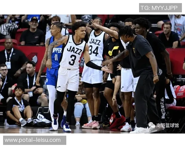 2020年NBA季后赛爵士队对阵开拓者队精彩回顾与赛季分析